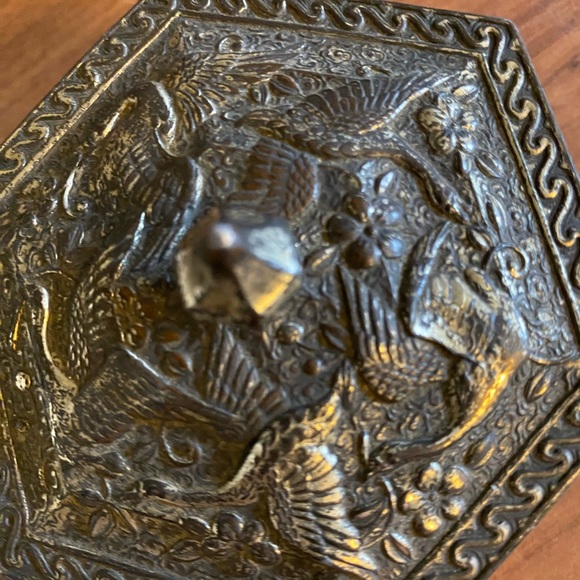 Vintage Trinket Jewelry Box - Picture 3 of 12